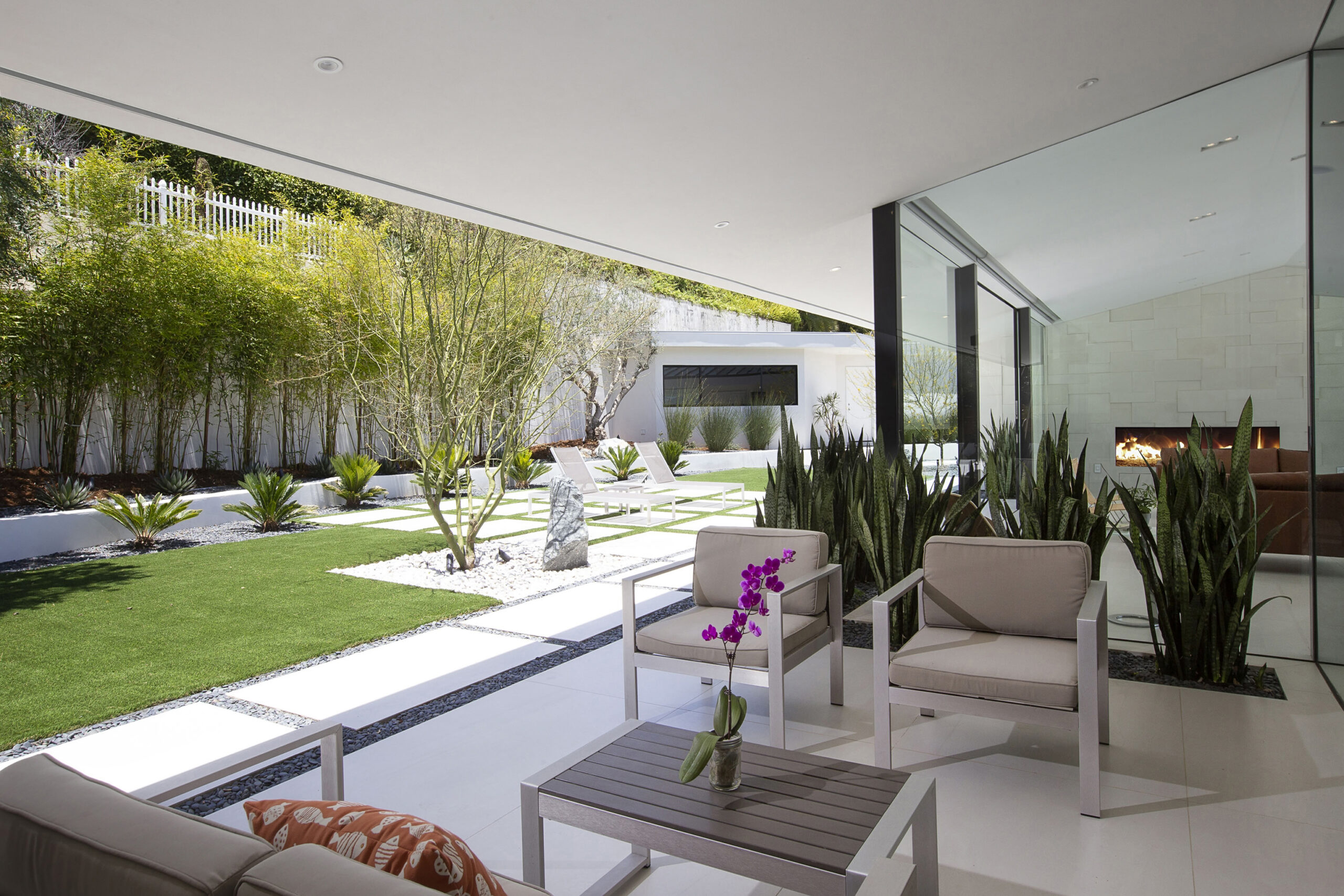 0109_736 Armada Terrace