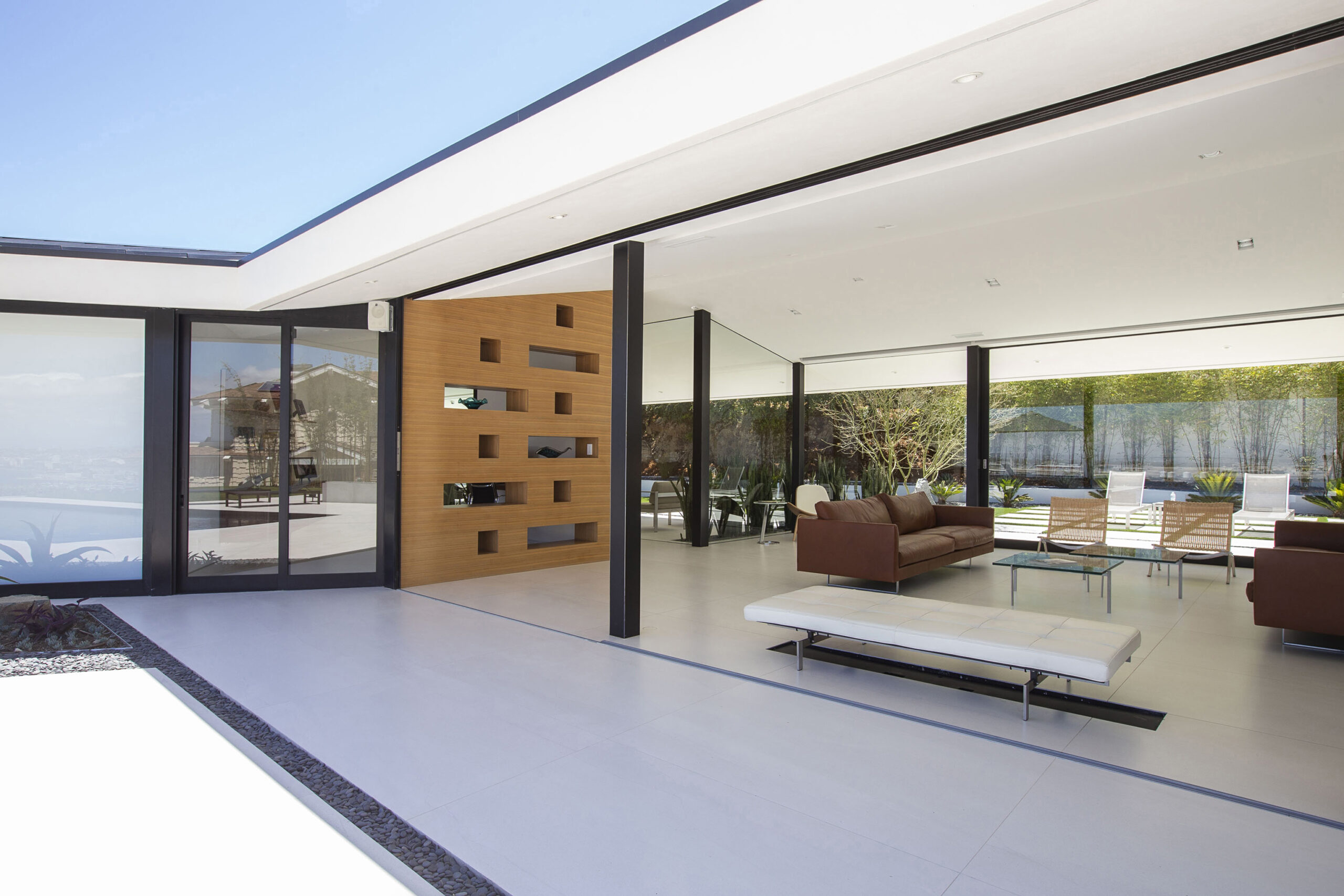 0112_736 Armada Terrace